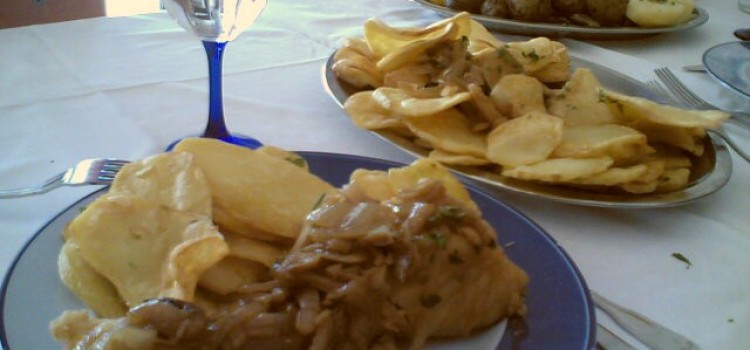 Food is Culture, Heritage and Tradition in Minho Food is Culture, Heritage and Tradition in Minho