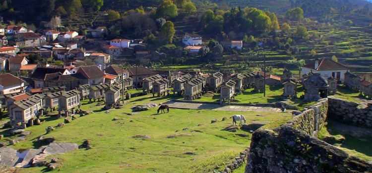 Corn Barns, Espigueiros de Lindoso Corn Barns, Espigueiros de Lindoso
